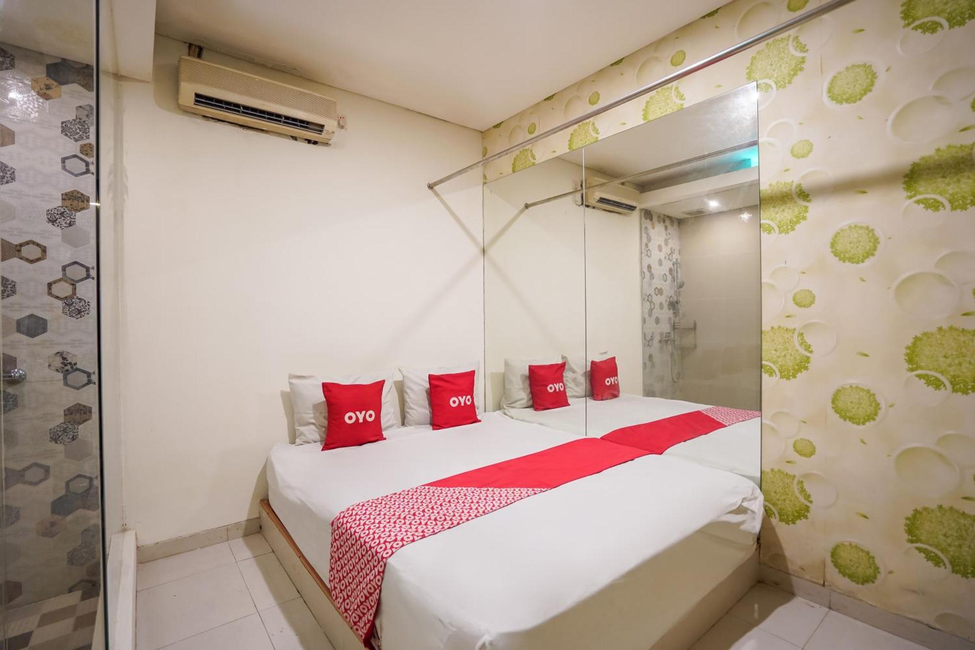 Hotel Super Oyo Capital O 92633 Spring Gubeng Surabaya