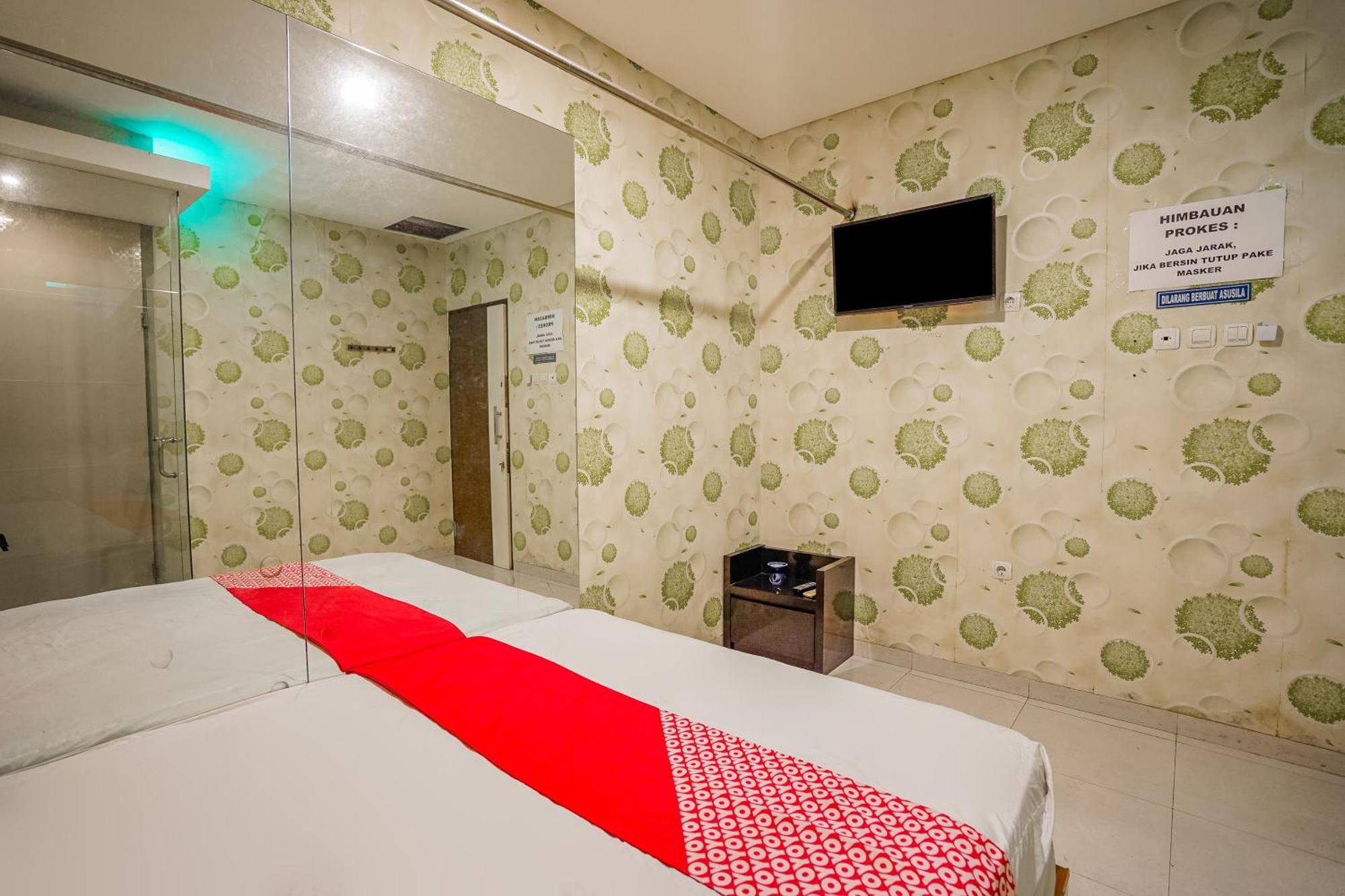 Hotel Super Oyo Capital O 92633 Spring Gubeng Surabaya